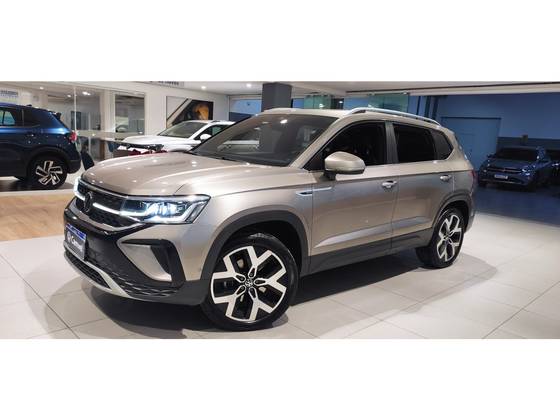 VOLKSWAGEN TAOS 1.4 250 TSI TOTAL FLEX HIGHLINE AUTOMÁTICO VOLKSWAGEN TAOS 1.4 250 TSI TOTAL FLEX HIGHLINE AUTOMÁTICO